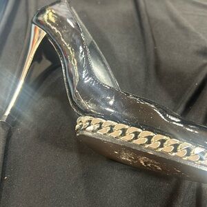 Stuart Weitzman Black Patent Leather Heel